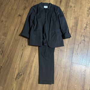 Old Navy Grey Women's Two-Piece Suit Jacket & Pants